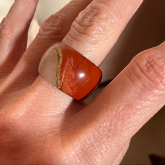 Vintage carnelian and white quartz Solid Stone Wide Band Ring - Picture 13 of 16